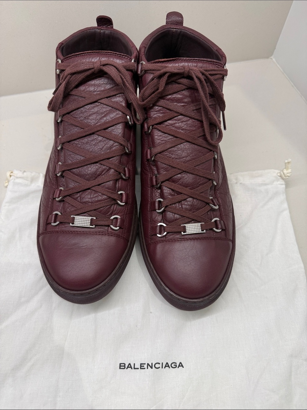Balenciaga Arena High Top Sneakers Rouge Bordeaux
EU 45 US 12